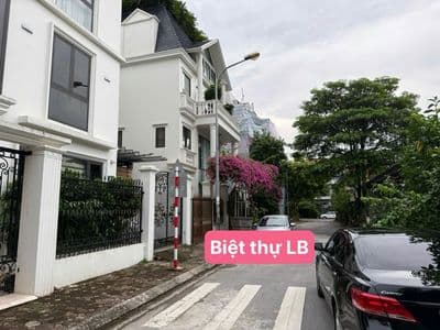CẦN BÁN NHÀ BIỆT THỰ SÀI ĐỒNG LONG BIÊN HÀ NỘI.