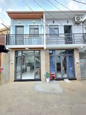 nhà đường xe hơi kế Phú Mỹ Hưng quận 7