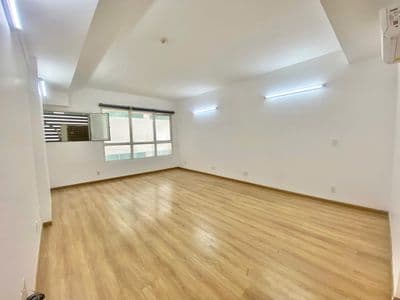 Bán Charmington 40m2- 2ty150 bao sang tên có sẵn HĐT 11 triệu