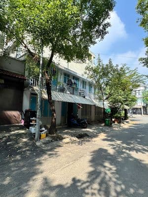 Bán nhà ngang khủng 10m sát ĐH Văn Lang p.13 BT, 90m2, sản phẩm hiếm!