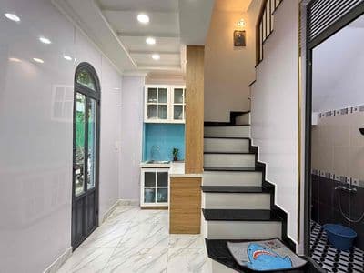 bán nhà 1tret 3lầu 345/16 phan văn trị