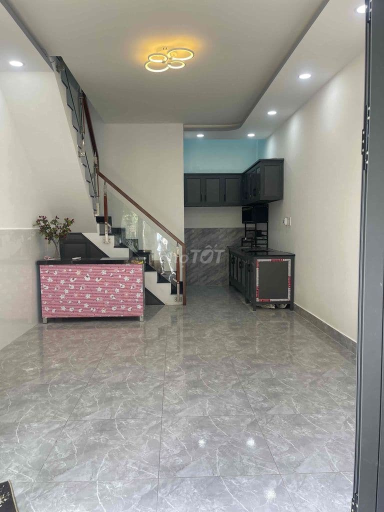 chủ cần bán 1trêt 1lâu 2pn 2wc