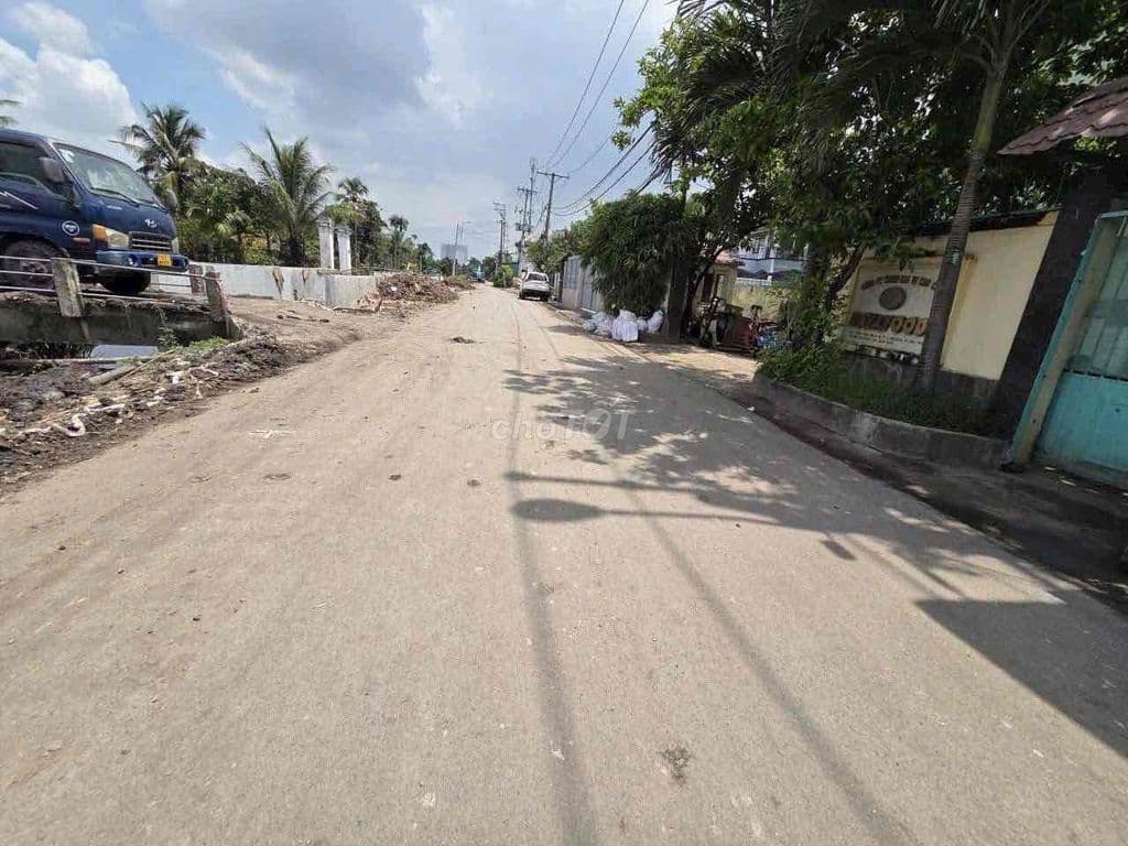 chính chủ gửi lo đất mặt tiền nhi bình 18.8x52 thổ cu 100 m gia 17 tỷ