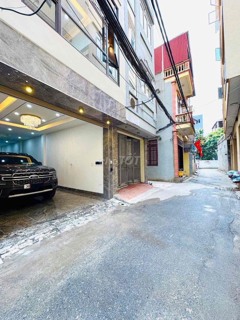 chính chủ bán nhà 6 tầng x 51,9m2 , ngõ 206 cổ linh ( 353 bát khối )