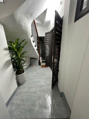 Chính chủ nhờ bán nhà phố Minh Khai - gần ô tô đỗ - 24m2 - 2,98 tỷ