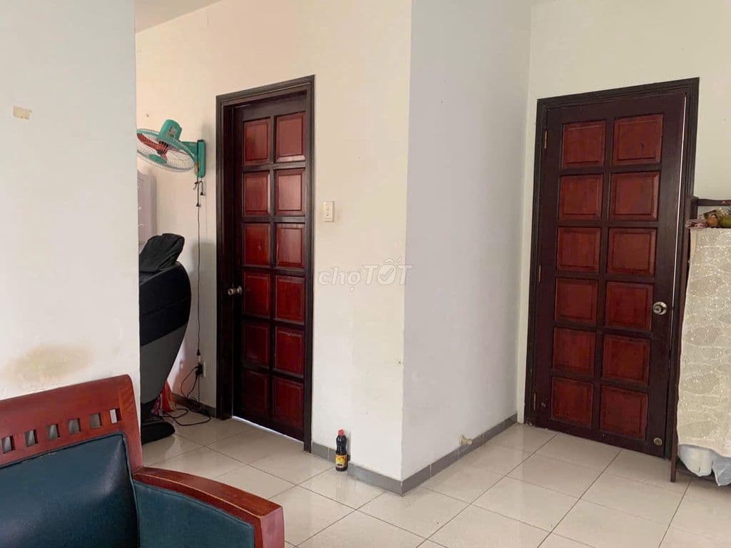 Bán C/C Đồng Diều, P4, Q8 65m2 , 2.6 tỷ 2PN