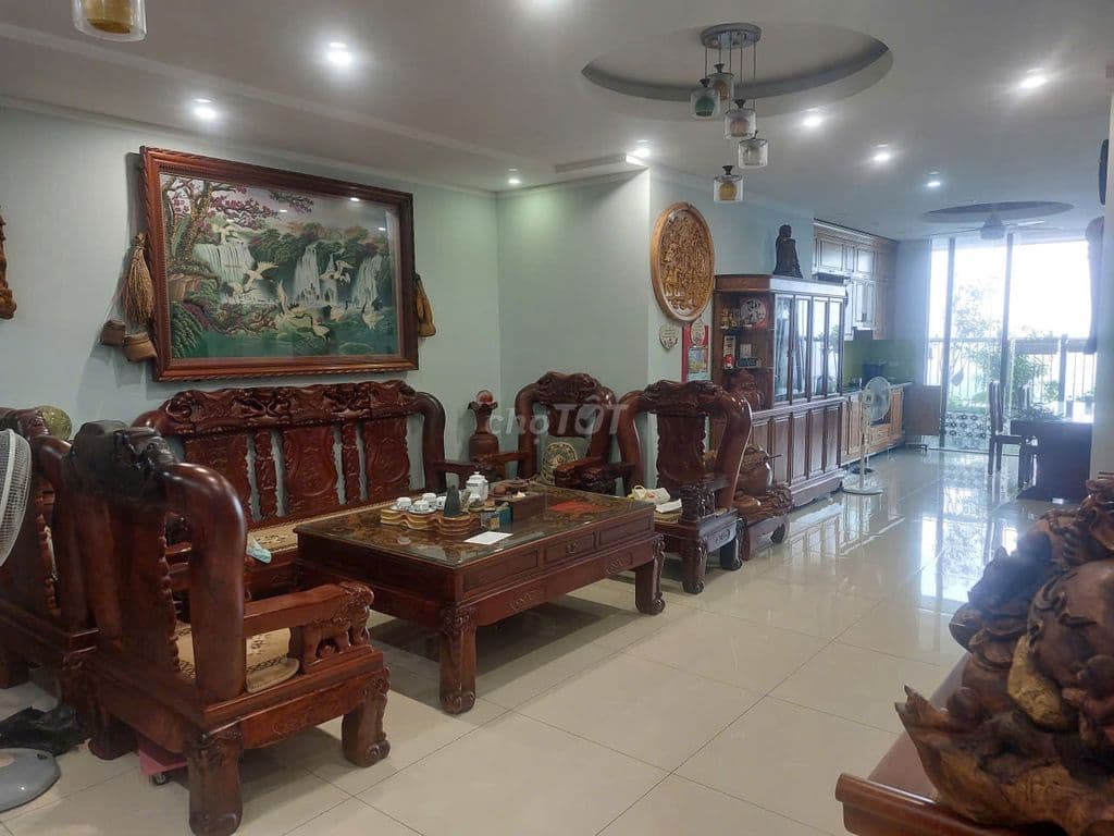 Bán CC 3PN, 3WC, 8.2 tỷ-158m2. CT12, KĐT Văn Phú-Hà Đông, Hà Nội