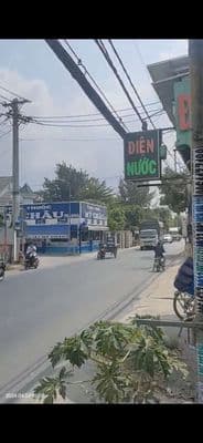 Bán nhà mặt tiền đường Bùi Công Trừng