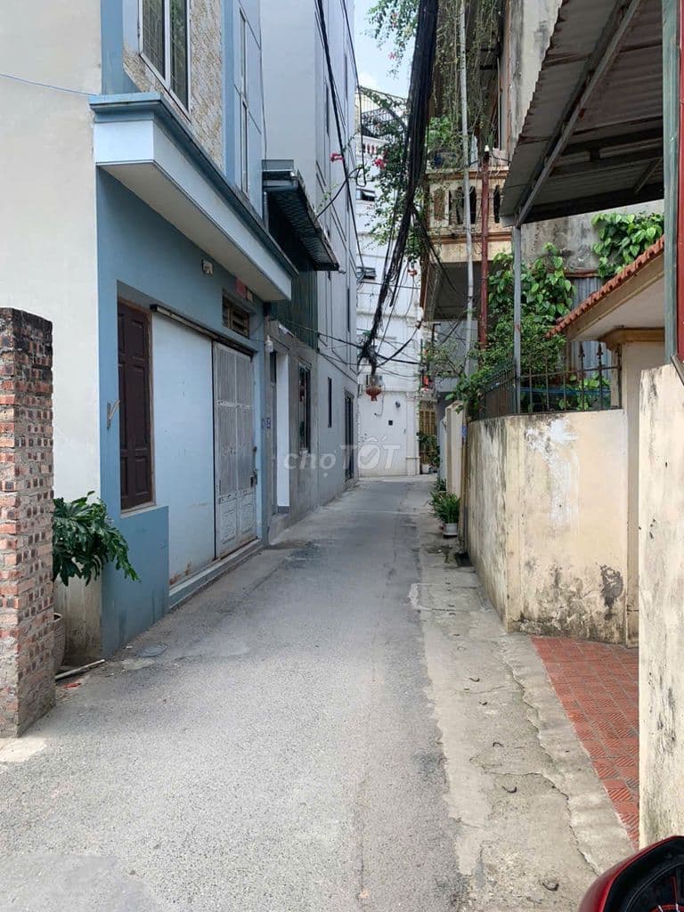 *Chính chủ* Bán đất tặng nhà Cấp 4