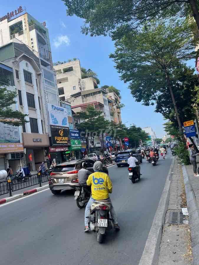 Chính chủ bán nhà phố Tôn Đức Thắng 30m 4 tầng 3pn giá 6.3tỷ, sát đườn