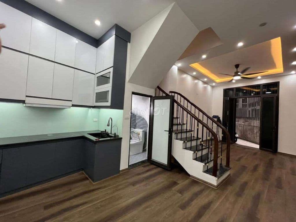 BÁN NHÀ TÔN ĐỨC THẮNG - 45M2 X 5 TẦNG - NGÕ THÔNG - GIÁ TỐT