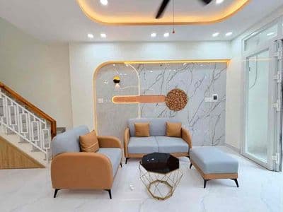 NHÀ SÁT KỀ ĐẦM SEN MỚI XÂY CÒN MÙI SƠN - 56M2 Vuông vức nhỉnh 5 đồng