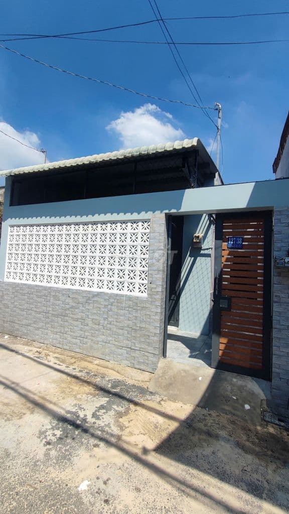 Nhà cấp 4 bán gấp giá cực rẻ