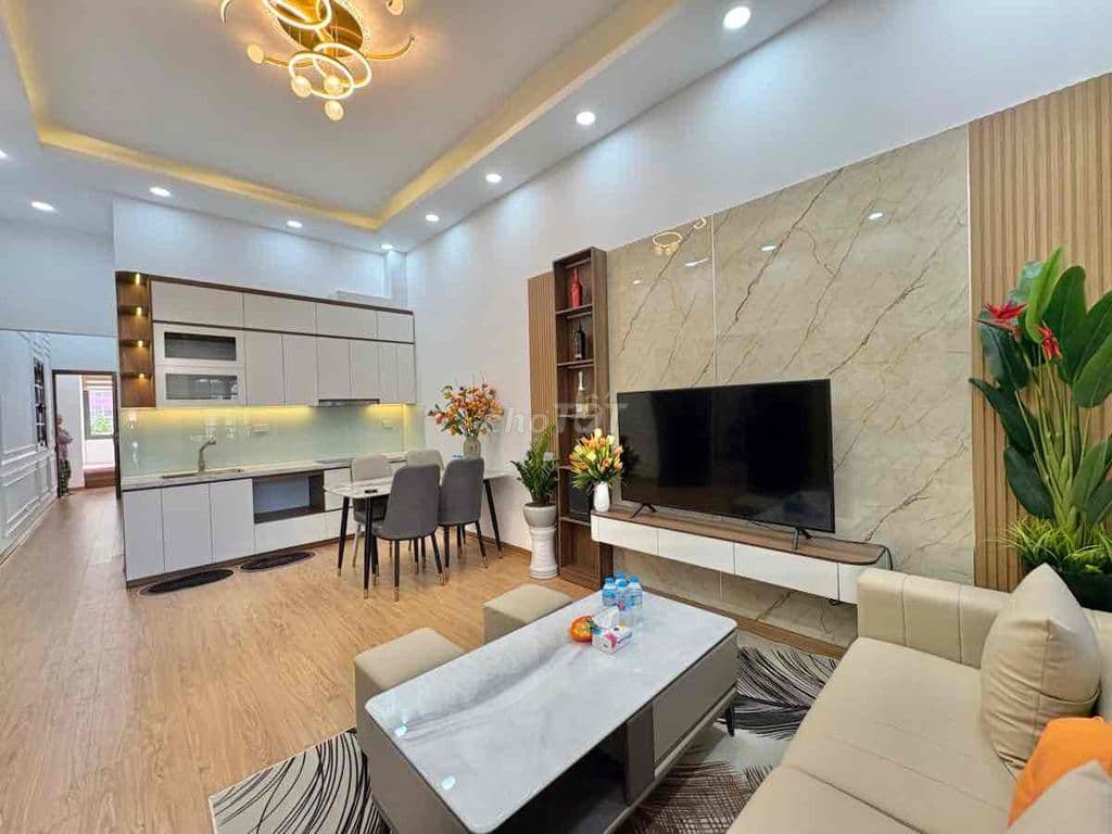 TT Phạm Ngọc Thạch, ô tô tránh, 3PN full nội thất, 1 bước ra phố, 90m2