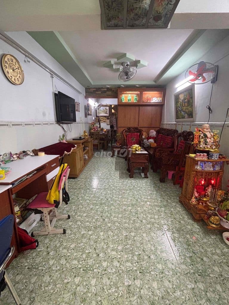 bán chung cư Nguyễn kim lô R tầng trệt phường 7 quận 10