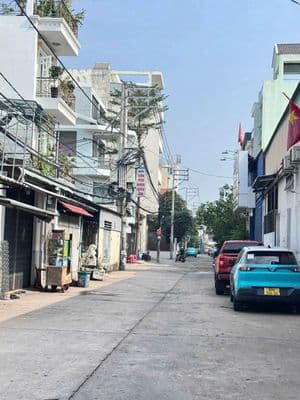 bán nhà góc hai mặt tiền đường nguyễn thị tú bình hòa bề bình tân