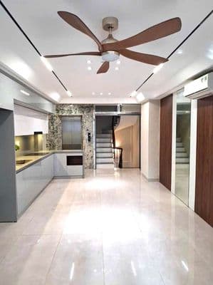 Bán nhà BỒ ĐỀ-2 LÀN PHỐ-50M*6T-THANG MÁY-GARA-SÁT Ô TÔ TRÁNH-hơn 14 TỶ