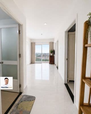 sổ hồng chính chủ ! 2PN -64m2 + banlcon 2 tỷ 8x,Tặng Nội thất