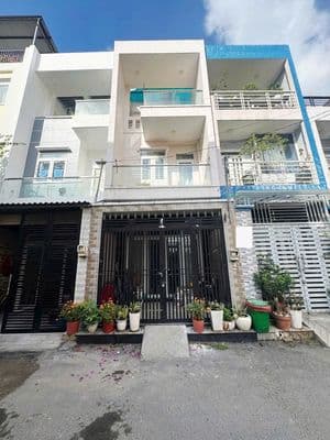 BÁN NHÀ MỚI ĐẸP 3 TẦNG P PHÚ HỮU GIÁP QUẬN 2-5,1 TỶ -SỔ HỒNG