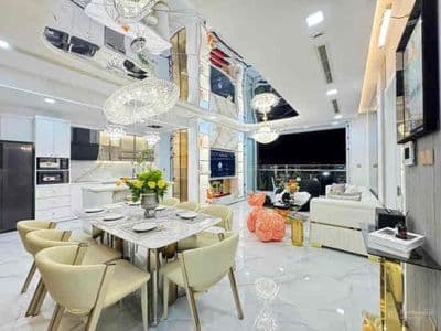 Bán căn hộ 4PN Giá 19Tỷ DT:142m2 Vinhomes Central Park
