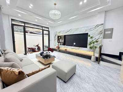 BÁN GẤP NHÀ ĐẸP PHỐ THÁI THỊNH - ĐỐNG ĐA 42M2 x 5T NGÕ Ô TÔ GIÁ 7.9TỶ