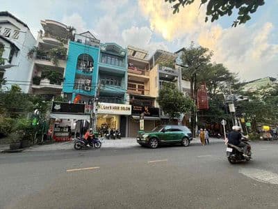 NHÀ 4LẦU MẶT TIỀN VÕ OANH,P25,BT.Đoạn KD Sầm Uất,sẵn HĐ cho thuê cao.