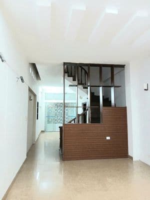 🔥 HIẾM: NHÀ 73M2 SÁT HỒ TÂY Ô TÔ QUA NHÀ - CÁCH MẶT PHỐ 2 BƯỚC CHÂN! 🔥
