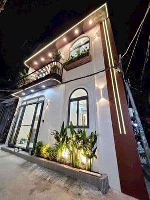 bán nhà full nội thất cao cấp hẻm xe hơi huỳnh Tấn Phát