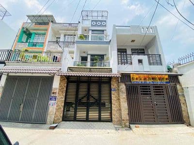 Nhà đúc 2 lầu hẻm xe tải tô ngọc vân vào 50m,giáp gò vấp