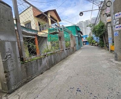 Nhà cũ tiện xây mới; 6,2x23m cách Phú Mỹ Hưng 300m; hẻm 3m ba gác vivu