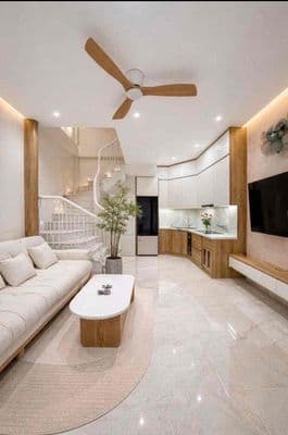 Nhỉnh 4 Tỷ - 2 tầng 59m2 DTSD - gần Học viện Cán Bộ - Chu Văn An