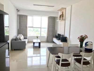 Cần bán căn góc 73m 2 phòng ngủ, 2wc giá 3.1 tỷ tặng kèm nội thất