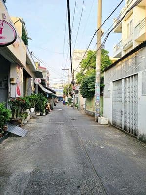 Khu Tên Lửa Tỉnh Lộ 10, 54m² Nở Hậu , 2 Tầng kiên cố dọn vào ở ngay.