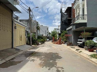Bán nhà khu phân lô, hẻm ô tô, Nguyễn Duy Trinh, 69m2, giá 4.59 tỷ