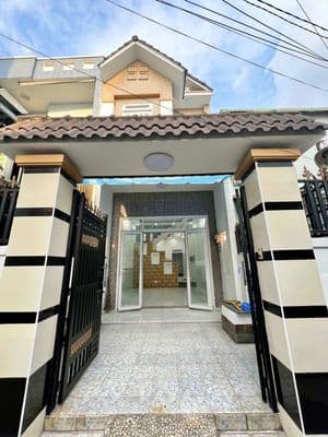70m²(4*17) 2 Tầng Vuông vức không LG 1 căn ra mặt tiền chỉ 5.49 tỷ