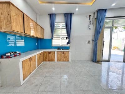 NHÀ MẶT TIỀN KINH DOANH ĐƯỜNG SỐ 11 - P. BÌNH TRƯNG TÂY