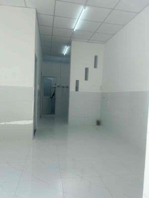 Tôi chính chủ cần bán nhà mới xây 5,5 x 8,5 hẻm chợ Hóc Môn