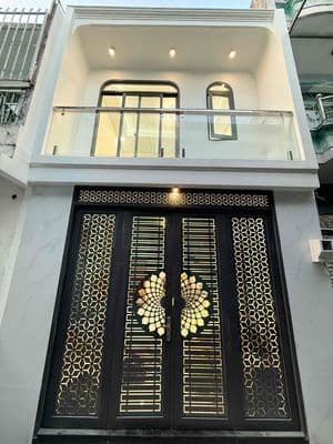 NHÀ ĐẸP 2 TẦNG KHUÔNG VIỆT, TÂN PHÚ, HẺM Ô TÔ, GẦN MT, SẴN NỘI THẤT