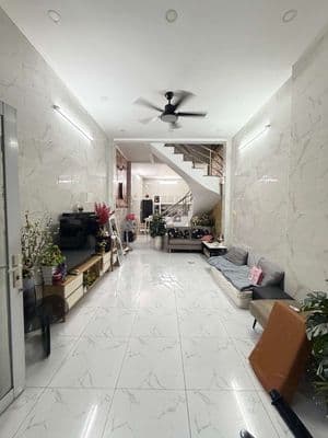nhà bán phan văn trị 3 tầng sổ hồng riêng
