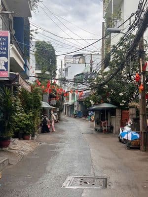 BÁN NHÀ 2 TẦNG - GẦN KDL ĐẦM SEN - Q11 - 31m2 - CÁCH HẺM ÔTÔ 10m