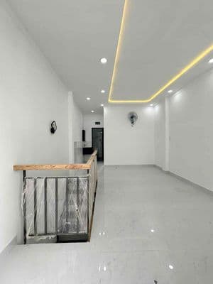 NHÀ SIÊU HIẾM -2 TẦNG - 2PN - 40m2 - 4x10- QUỐC LỘ 1A