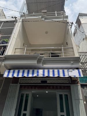 NHÀ HẺM 5M THÔNG THOÁNG TRỆT 2 LẦU GẦN NGÃ BA ÔNG TẠ