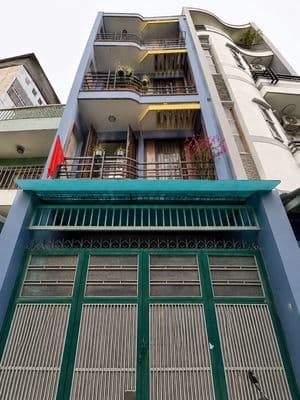 CHỦ NGỘP - GIẢM HƠN 1 TỶ -NHÀ 4 TẦNG PHÚ NHUẬN ĐẸP LUNG LINH CHỈ 7 TỶ