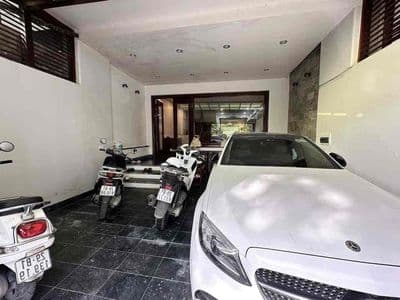 PHÂN LÔ NGUYỄN VĂN HUYÊN - Ô TÔ VÀO NHÀ - DT 50m2 5 TẦNG - HƠN 15 tỷ
