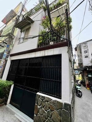 bán gấp nhà LÊ THIỆT TÂN PHÚ, 30m2, 3,8TỶ TL, trung tâm tân phú