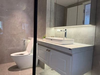 bán nhà mặt phố Long Biên 70m