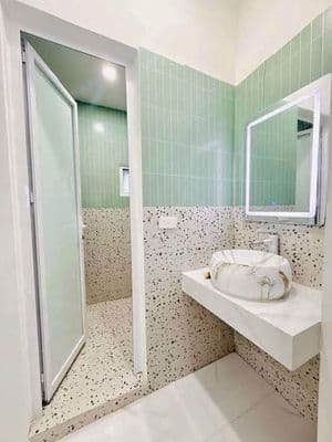 bán tập thể đẹp phố Hoàng Quốc Việt 2pn
