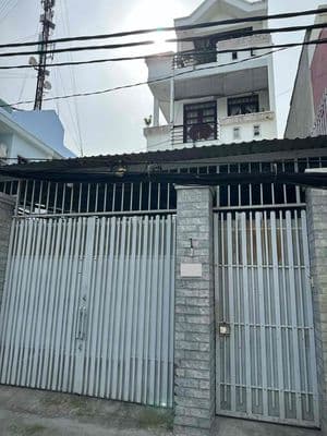 Bán gấp nhà: 6,8x22,3 lầu mặt tiền hẻm xe tải đường Nguyễn Thị Thập,Q7