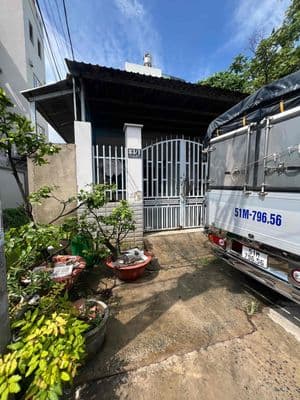 chủ cần bán để giải quyết công việc