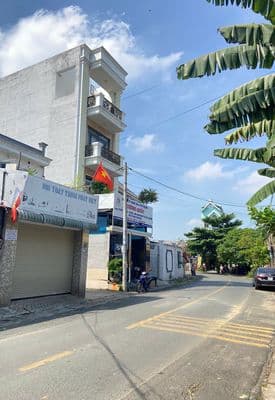 Bán Nhà Mặt Tiền Buôn Bán 62m2- Xung quanh Trường, Chợ, Siêu Thị